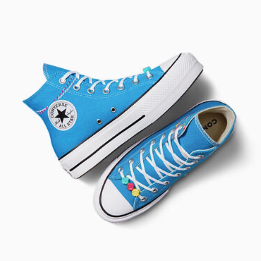 NWT Converse Chuck Taylor All Star Lift Platform Embroidered Bracelet